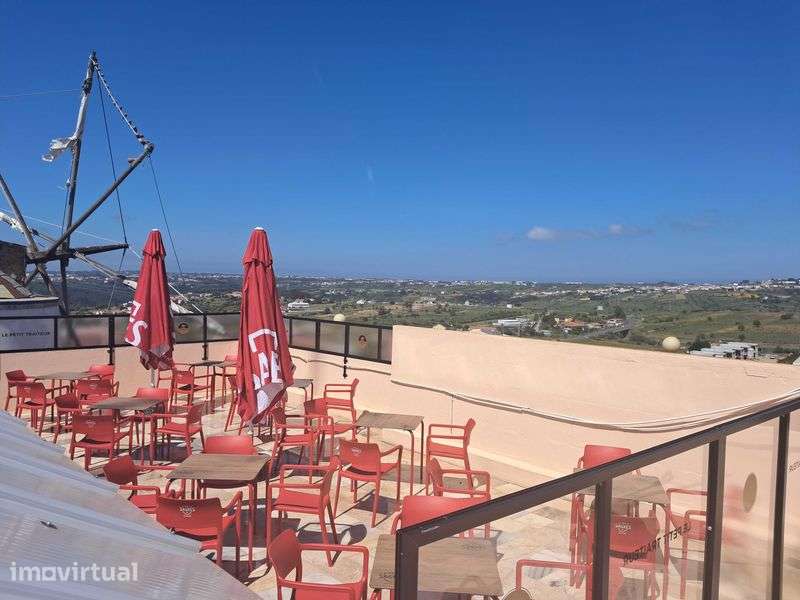 Trespasse restaurante com esplanada de vista deslumbrante - Grande imagem: 5/7