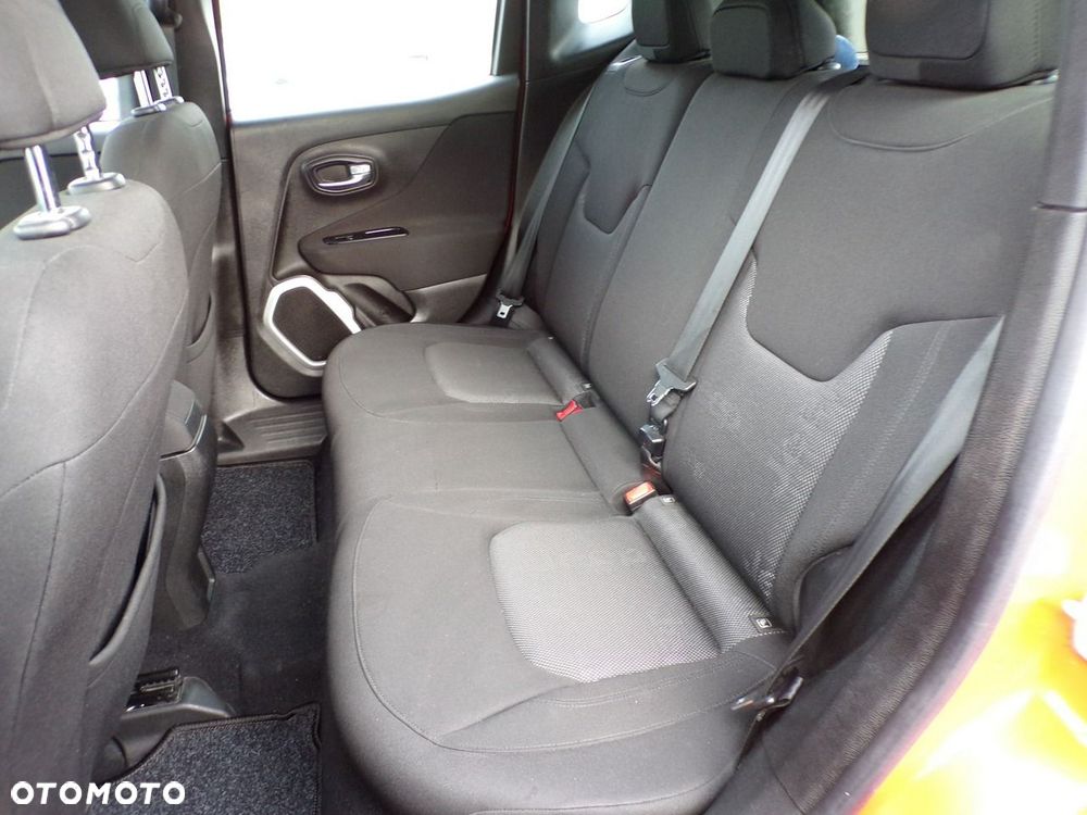 Jeep Renegade - 36
