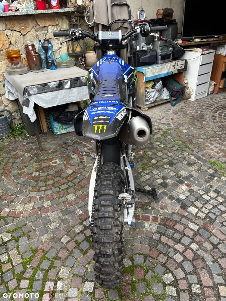 Yamaha YZ - 9