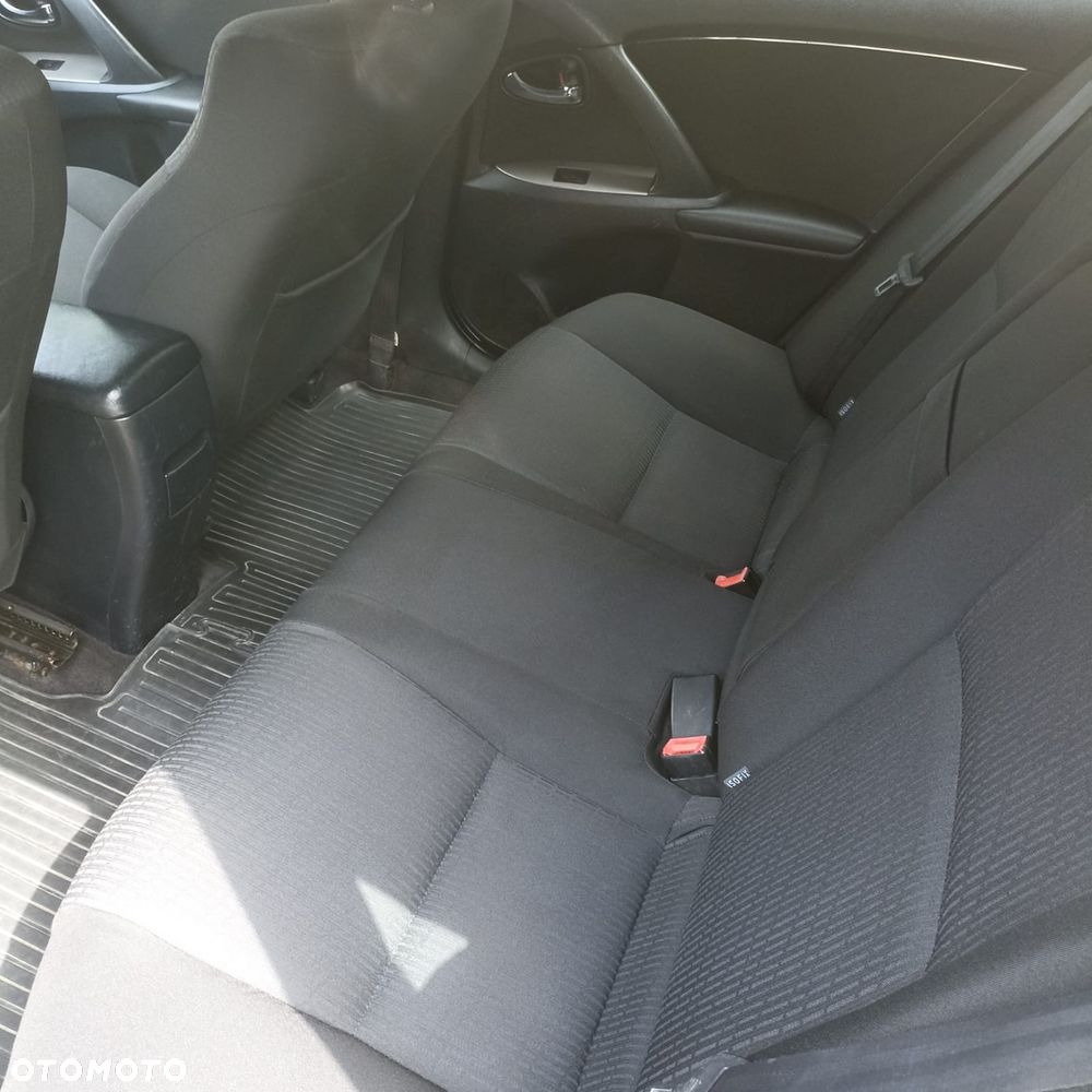 Toyota Avensis 2.0 D-4D Sol - 13