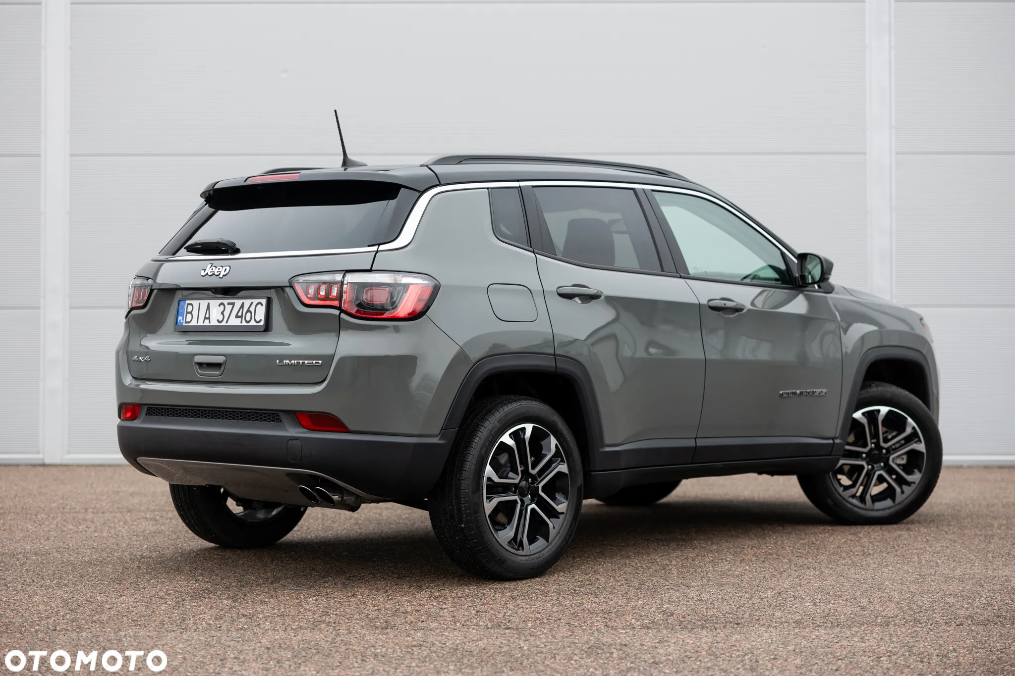 Jeep Compass - 14