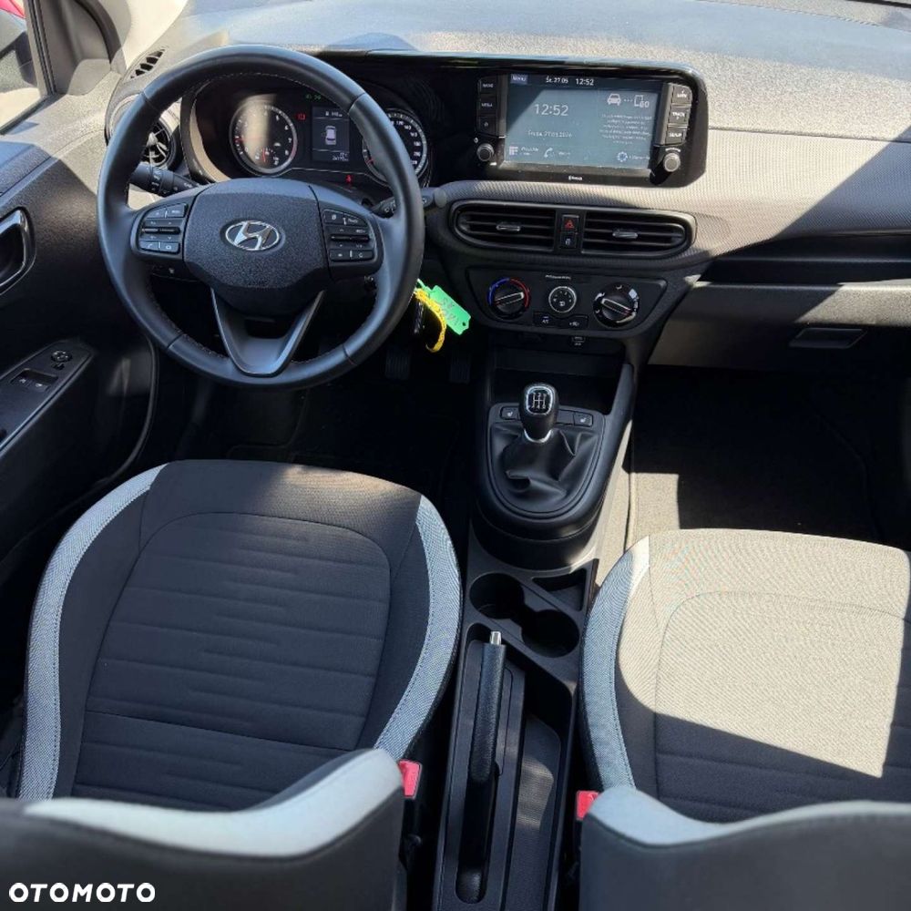 Hyundai i10 - 25