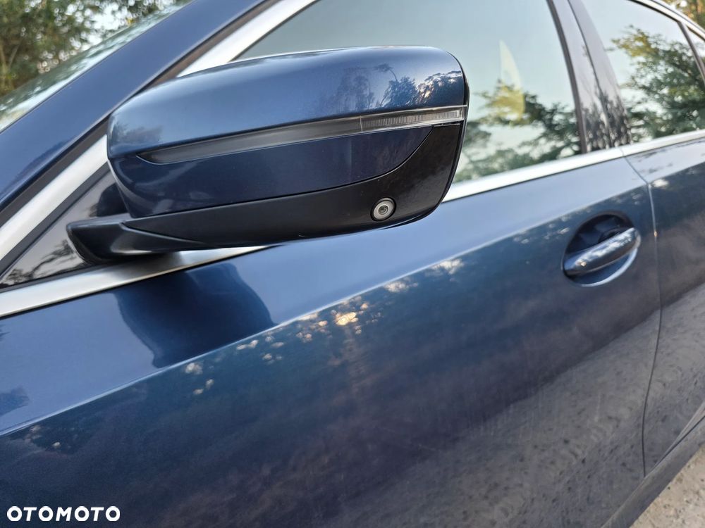 BMW Seria 3 330i Sport Line - 28
