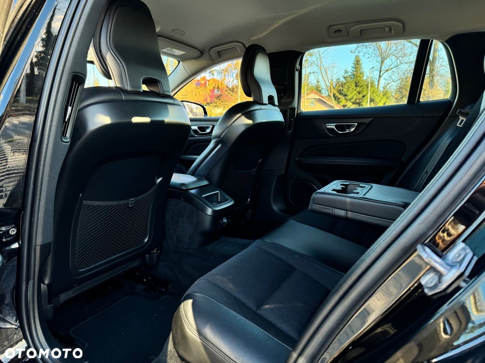 Volvo V60 D4 Geartronic Momentum Pro - 10