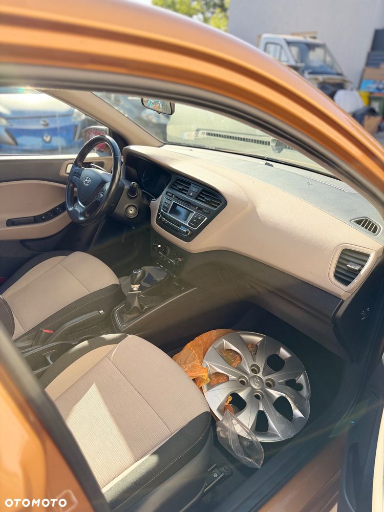Hyundai i20 1.25 Wersja Jubileuszowa - 11