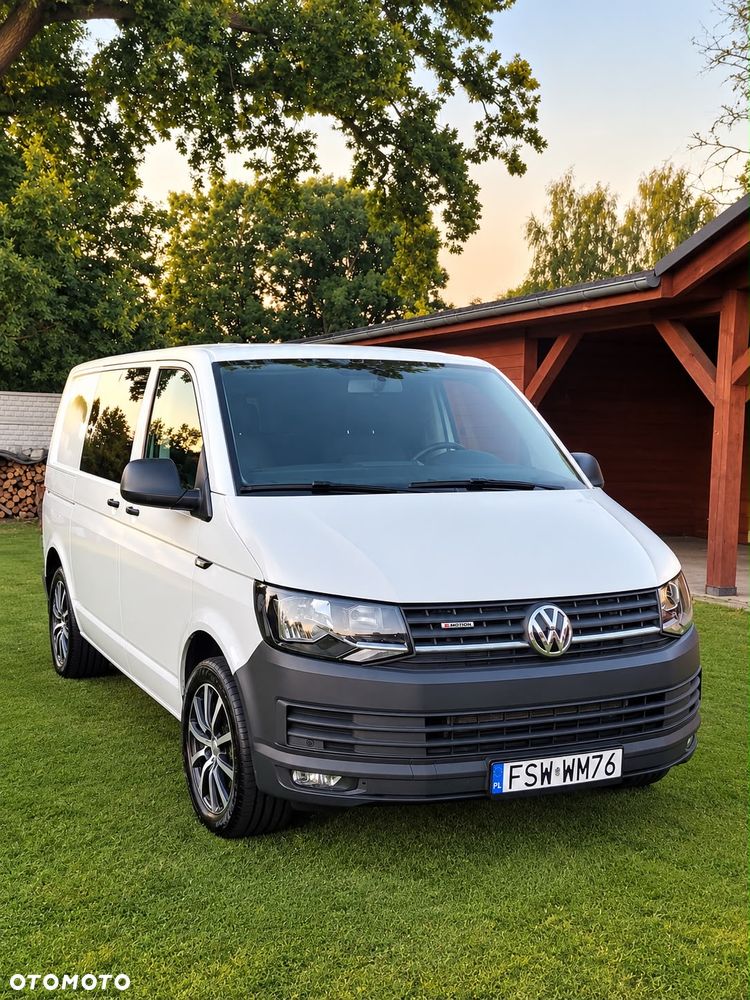 Volkswagen Transporter Kombi L1H1 4Motion - 2
