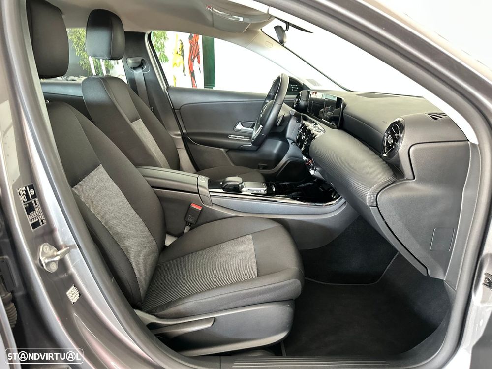 Mercedes-Benz A 180 7G-DCT Edition 2021 - 29