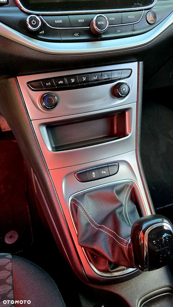 Opel Astra 1.4 Turbo Edition - 15