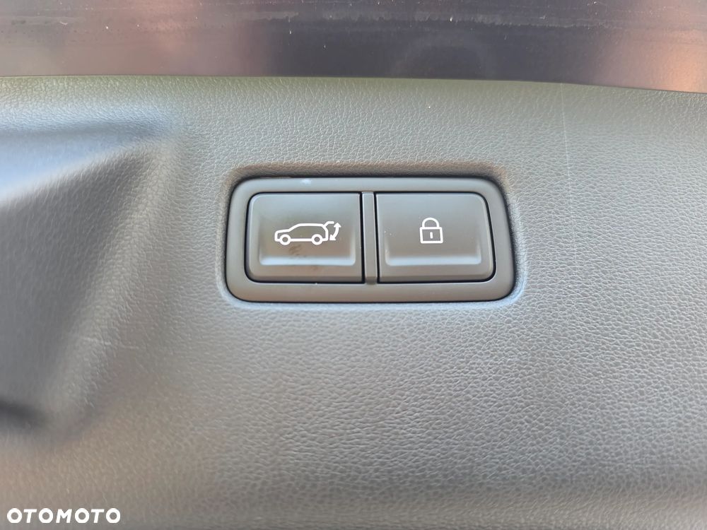 Hyundai Santa Fe - 24
