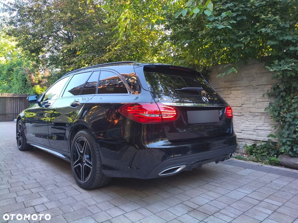 Mercedes-Benz Klasa C 300 d mHEV AMG - 5