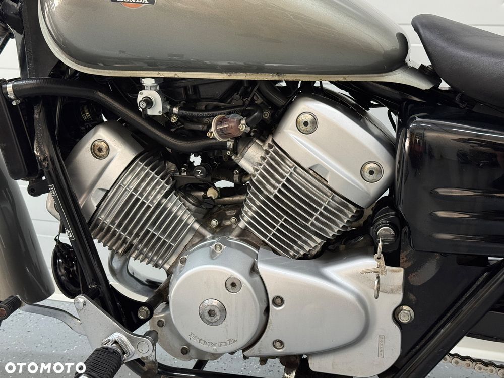 Honda Shadow - 16