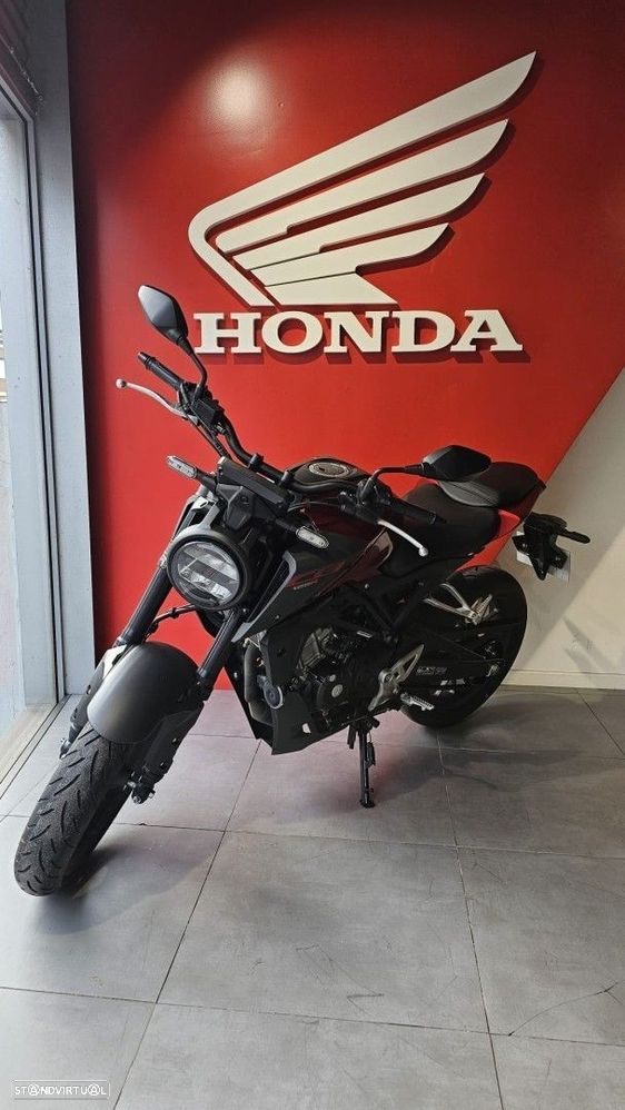 Honda CB 125R - 2