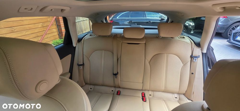 Audi A6 Allroad - 14