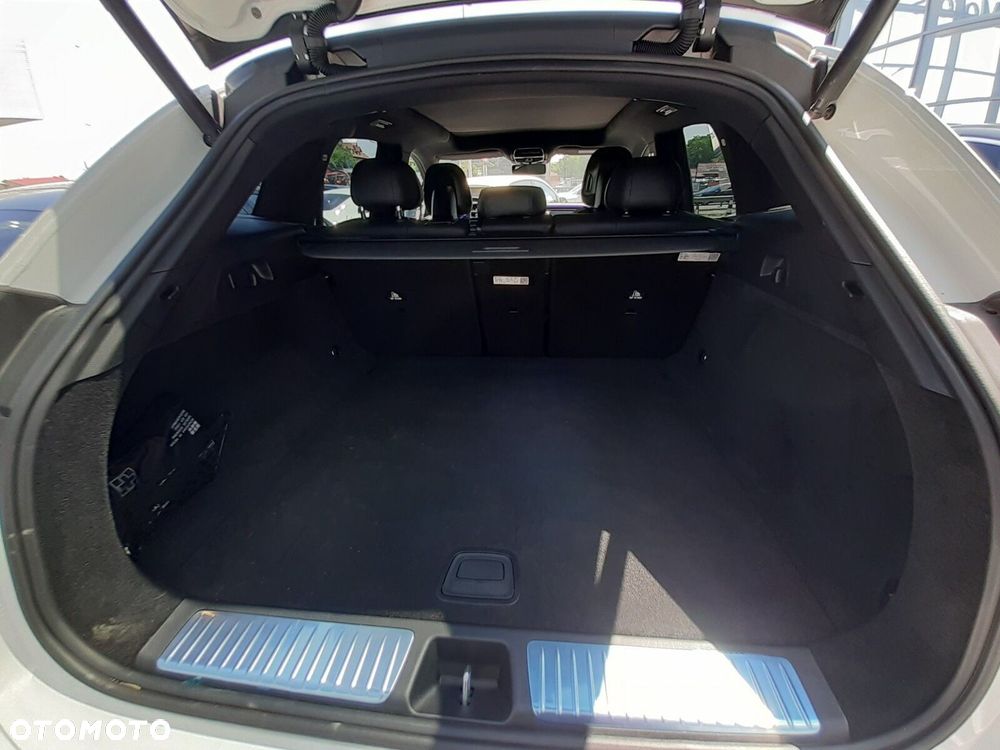 Mercedes-Benz EQE - 28