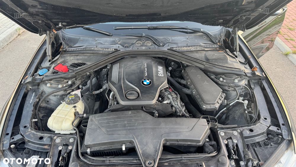 BMW Seria 3 316d Sport Line - 23