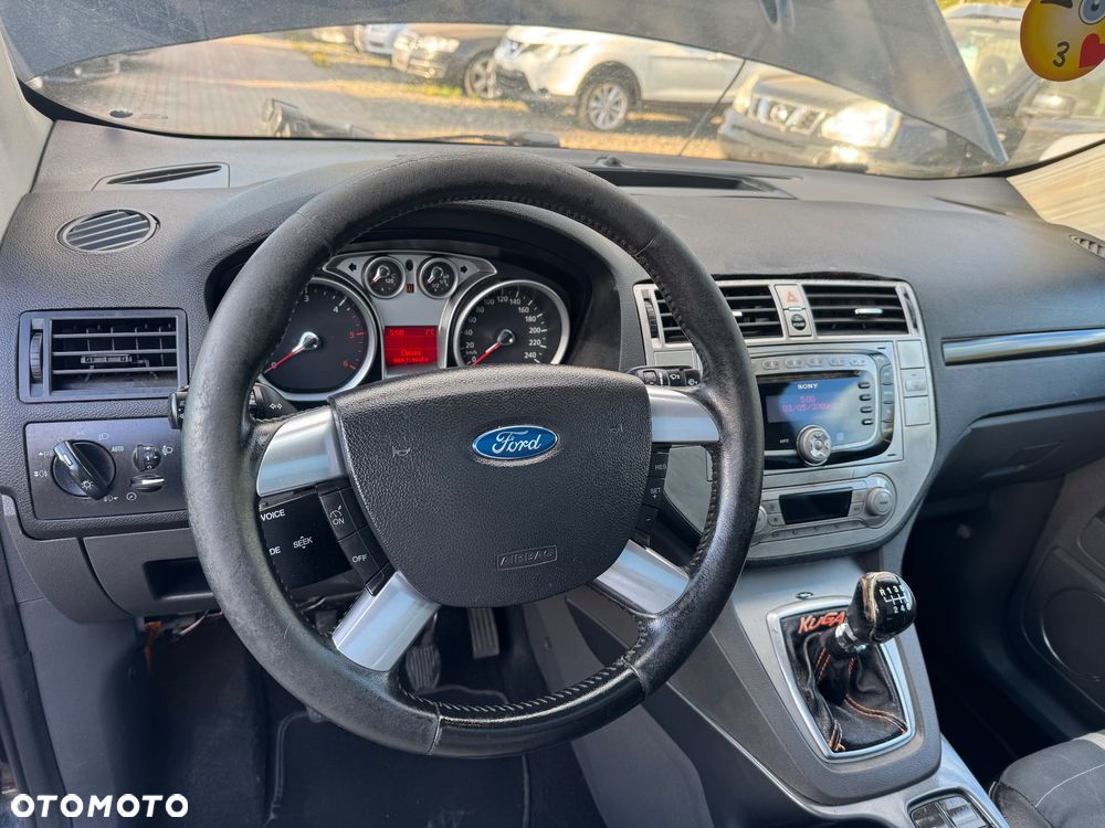 Ford Kuga - 14