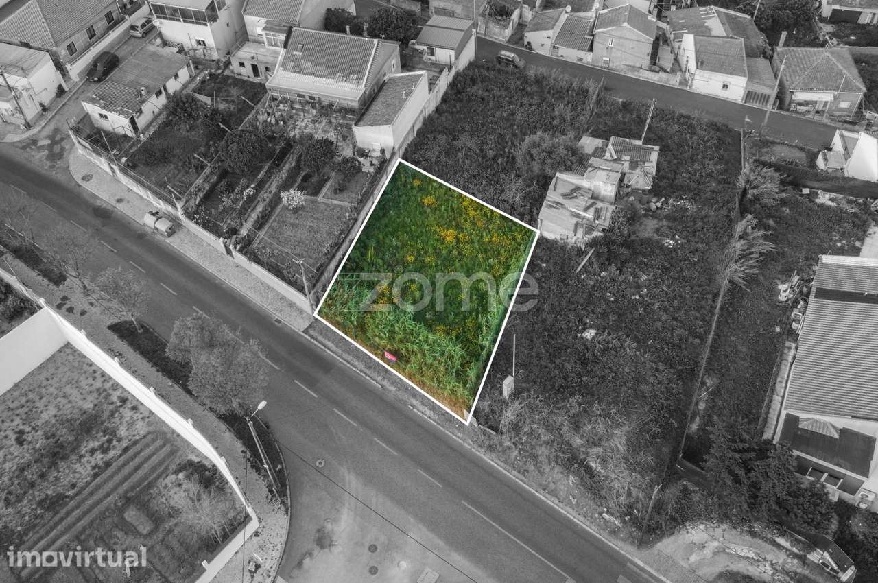 Terreno p/ construção c/ 306m2 - Bairro Casal da Perdigueira