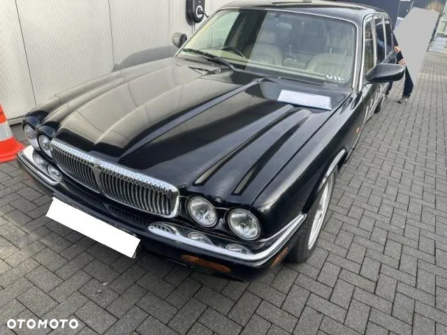 Jaguar Daimler 8 - 8
