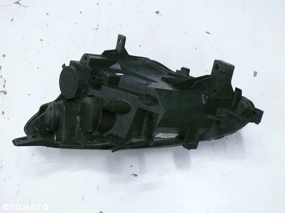 LAMPA PRZEDNIA PRAWA CITROEN BERLINGO III 2008 2012 - 5