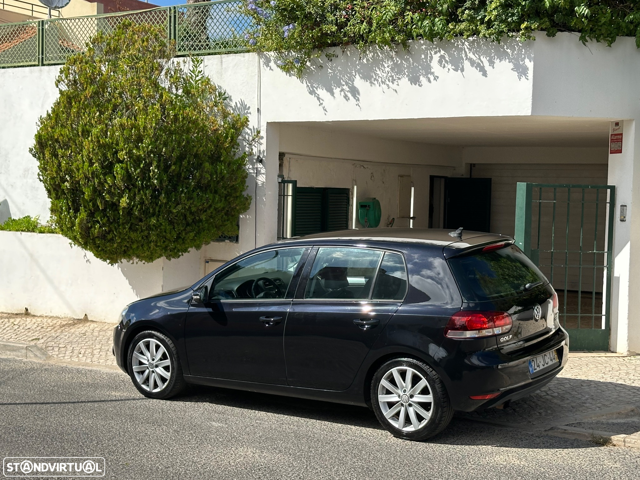 Peugeot 2008 - 8