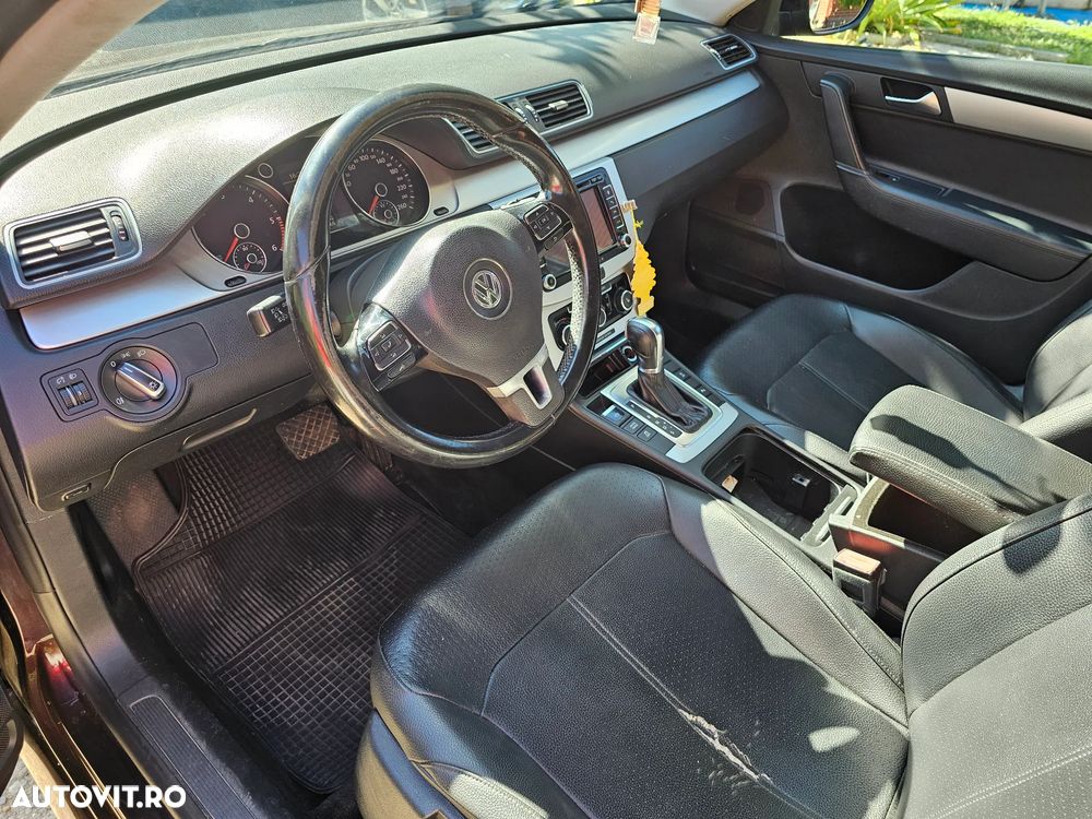 Volkswagen Passat - 13