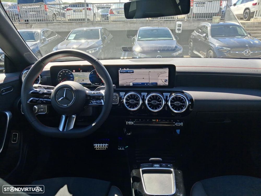 Mercedes-Benz CLA 250 e Shooting Brake AMG Line - 15