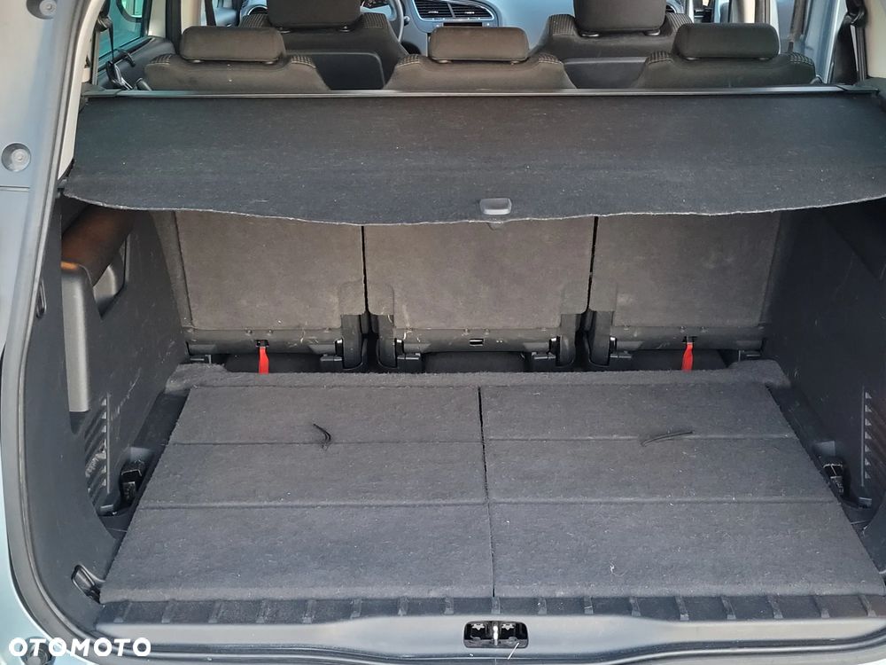 Peugeot 5008 HDI FAP 150 Family Plus - 12