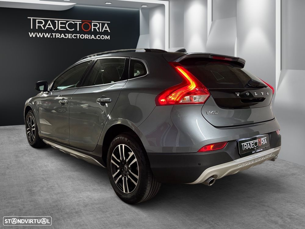 Volvo V40 Cross Country 1.5 T3 Geartronic - 3