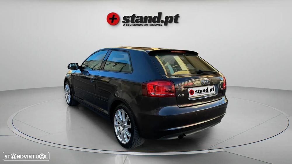Audi A3 1.6 TDI S line Sport Pack - 6