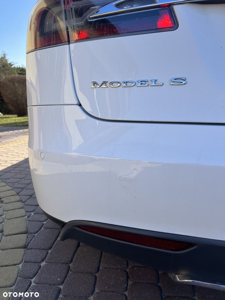 Tesla Model S 70 D - 8