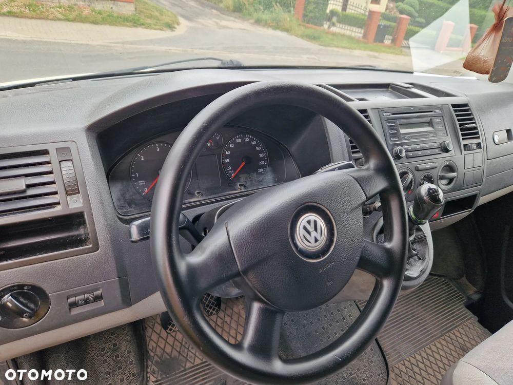 Volkswagen Transporter T5 - 5