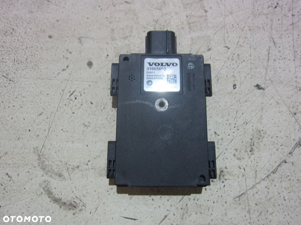 VOLVO XC60 II XC 60 LEWY TYŁ MODUŁ SENSOR RADAR MARTWEGO POLA 31665692 - 4