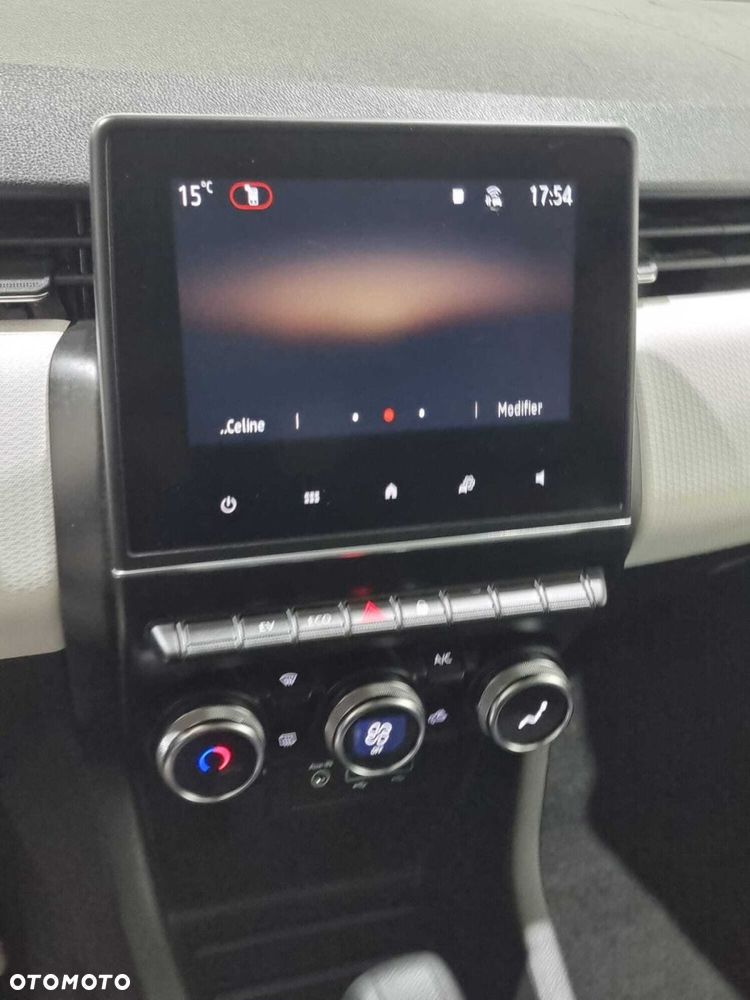 Renault Clio - 20