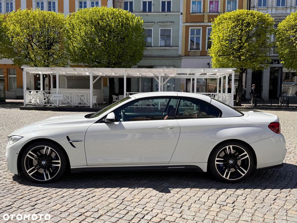 BMW M4 DKG - 10