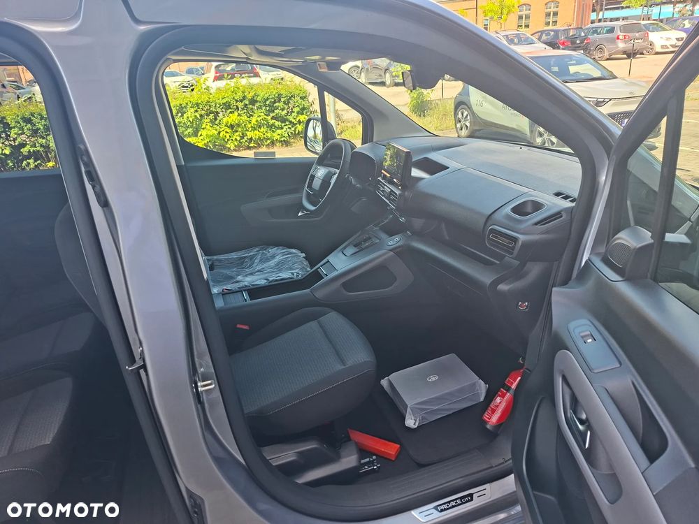 Toyota Proace City Verso Long 1.5 D-4D Family - 28
