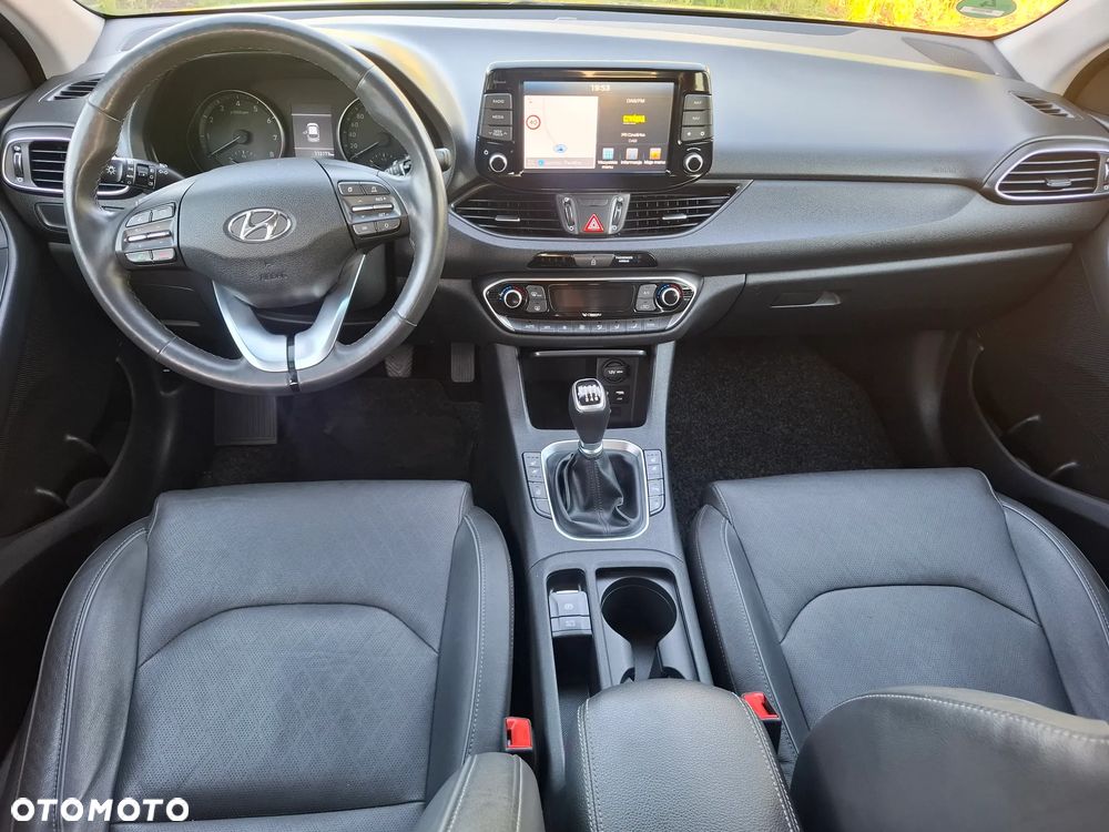 Hyundai i30 1.4 T-GDI Premium - 28