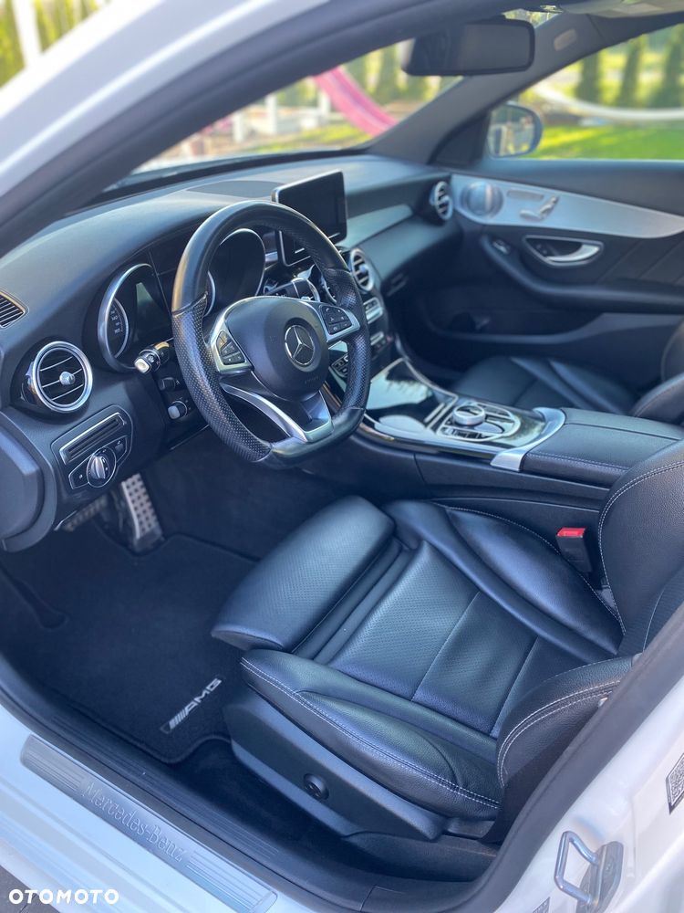 Mercedes-Benz Klasa C 300 T 9G-TRONIC AMG Line - 14