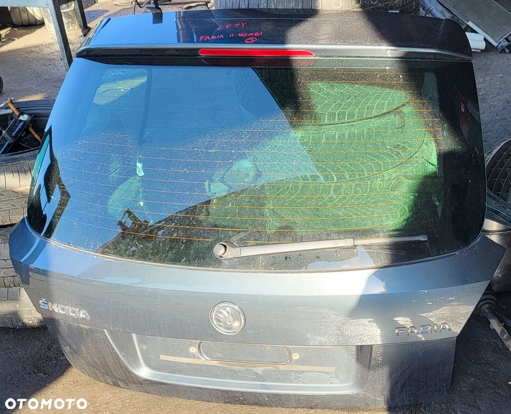 SKODA FABIA II LIFT 10r KOMBI KLAPA BAGAŻNIKA SZYBA LF7Y - 1