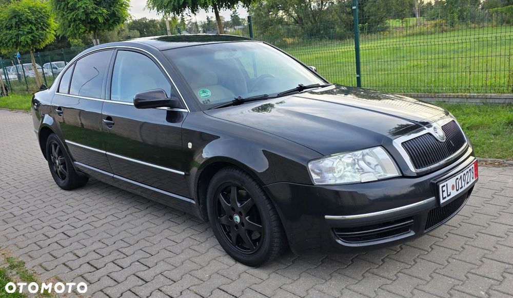 Skoda Superb 2.8 V6 Tiptronic Elegance - 2