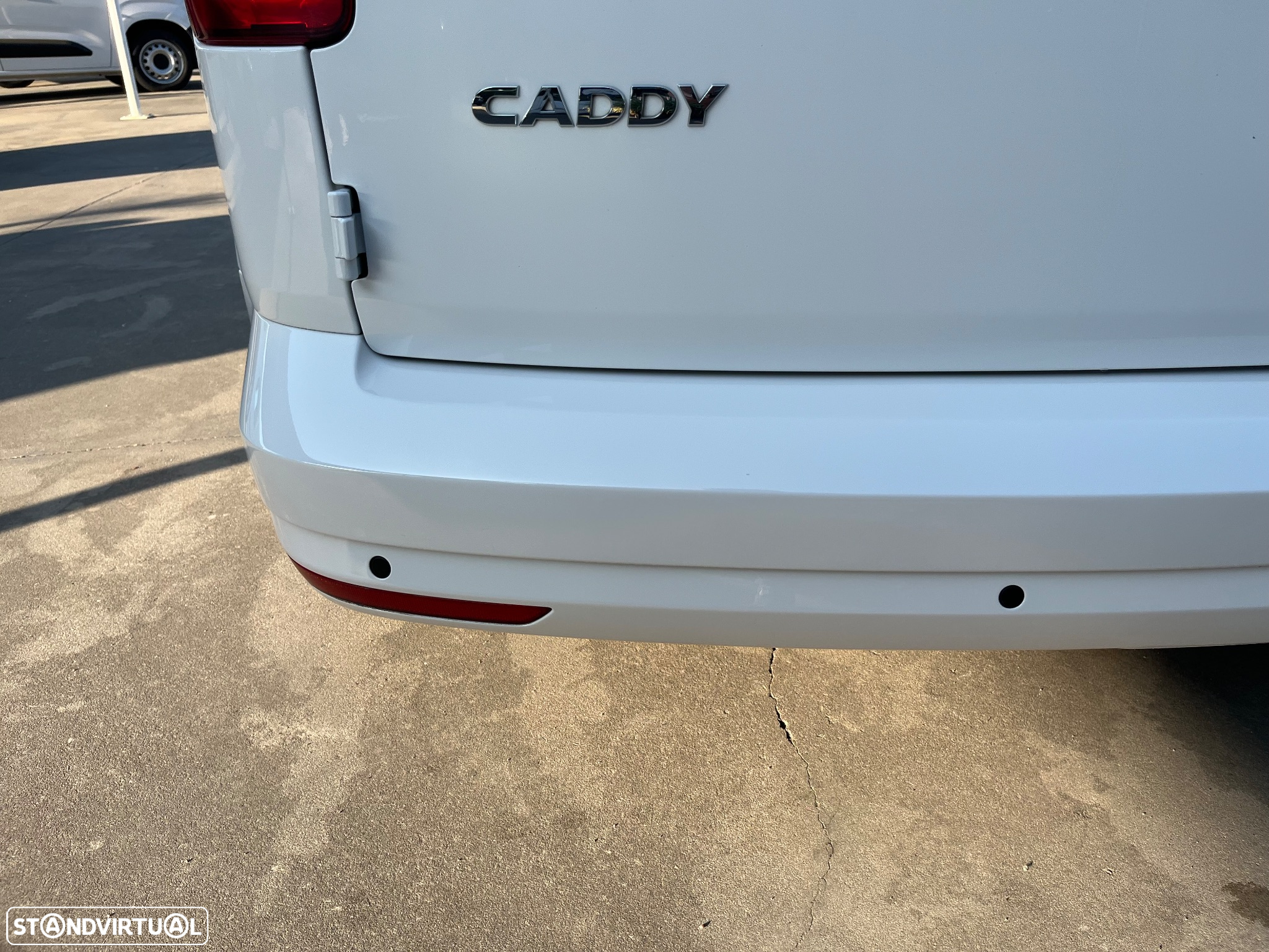 VW Caddy Van 2.0 TDi 150cv Confirtline - 13