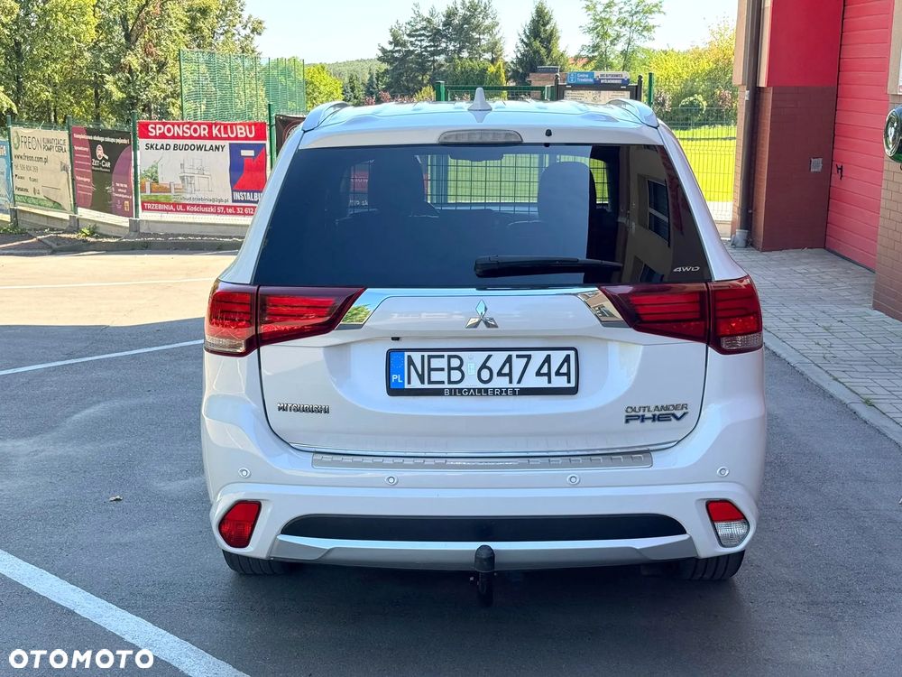 Mitsubishi Outlander - 5
