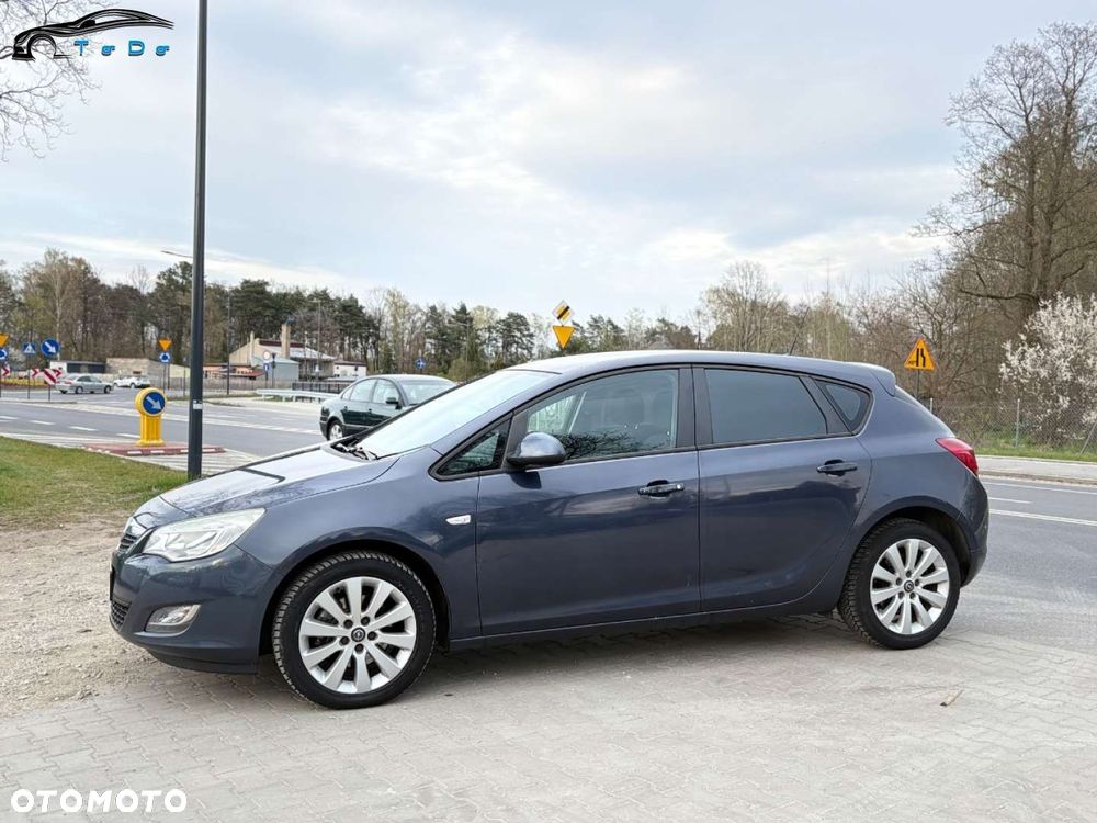 Opel Astra 2.0 CDTI Cosmo - 12
