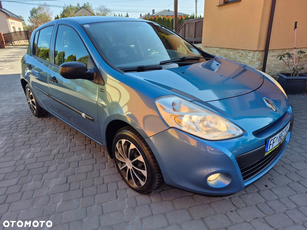 Renault Clio 1.2 16V Alize - 16