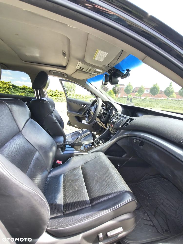 Honda Accord 2.0 Executive Nav - 6