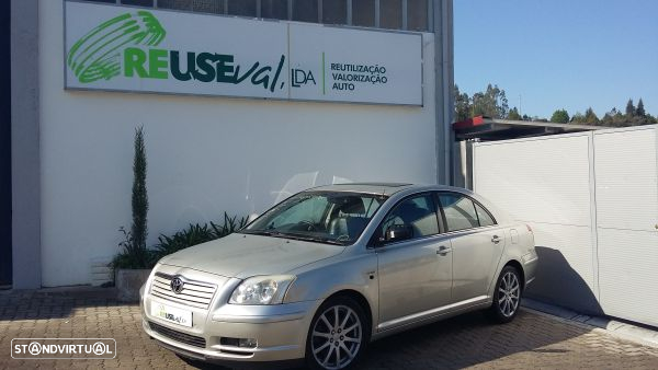 Tampa Do Motor Toyota Avensis (_T25_) - 2