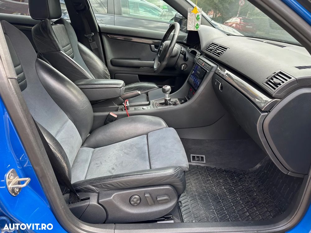 Audi A4 2.0 T FSI quattro - 6