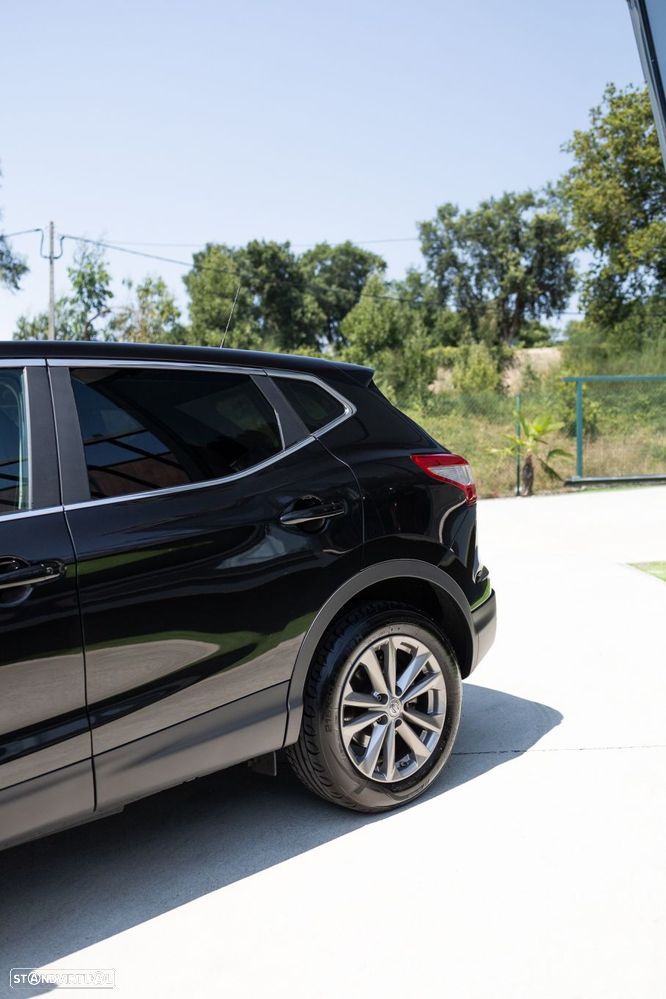 Nissan Qashqai 1.5 dCi N-Connecta - 9