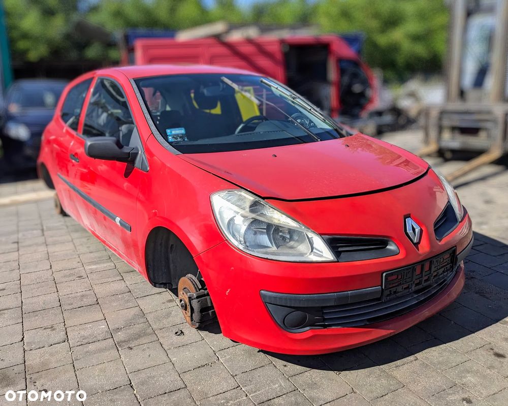 Renault Clio III 1.5 DCI 2008 dv727 - 2