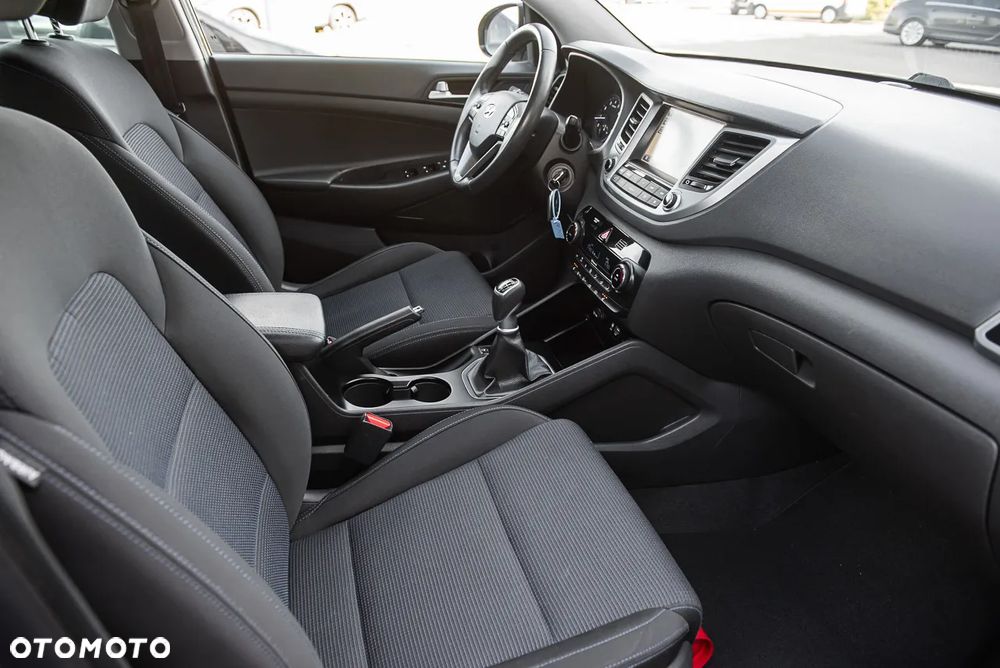 Hyundai Tucson blue 1.6 GDi 2WD Navi - 29