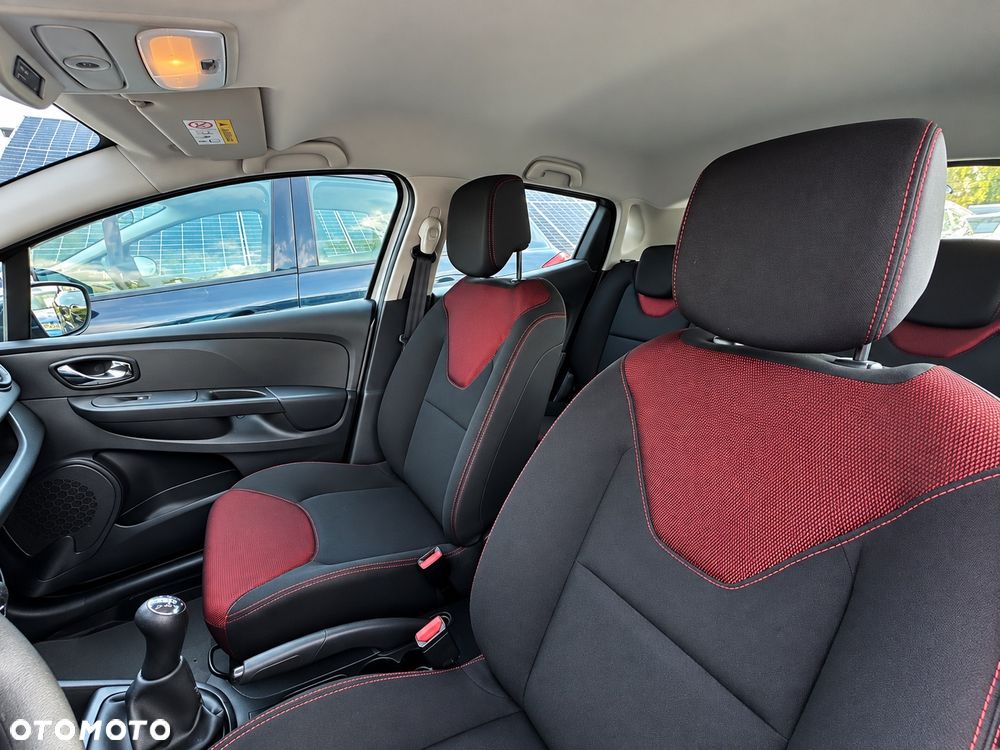 Renault Clio TCe 90 Paris - 15